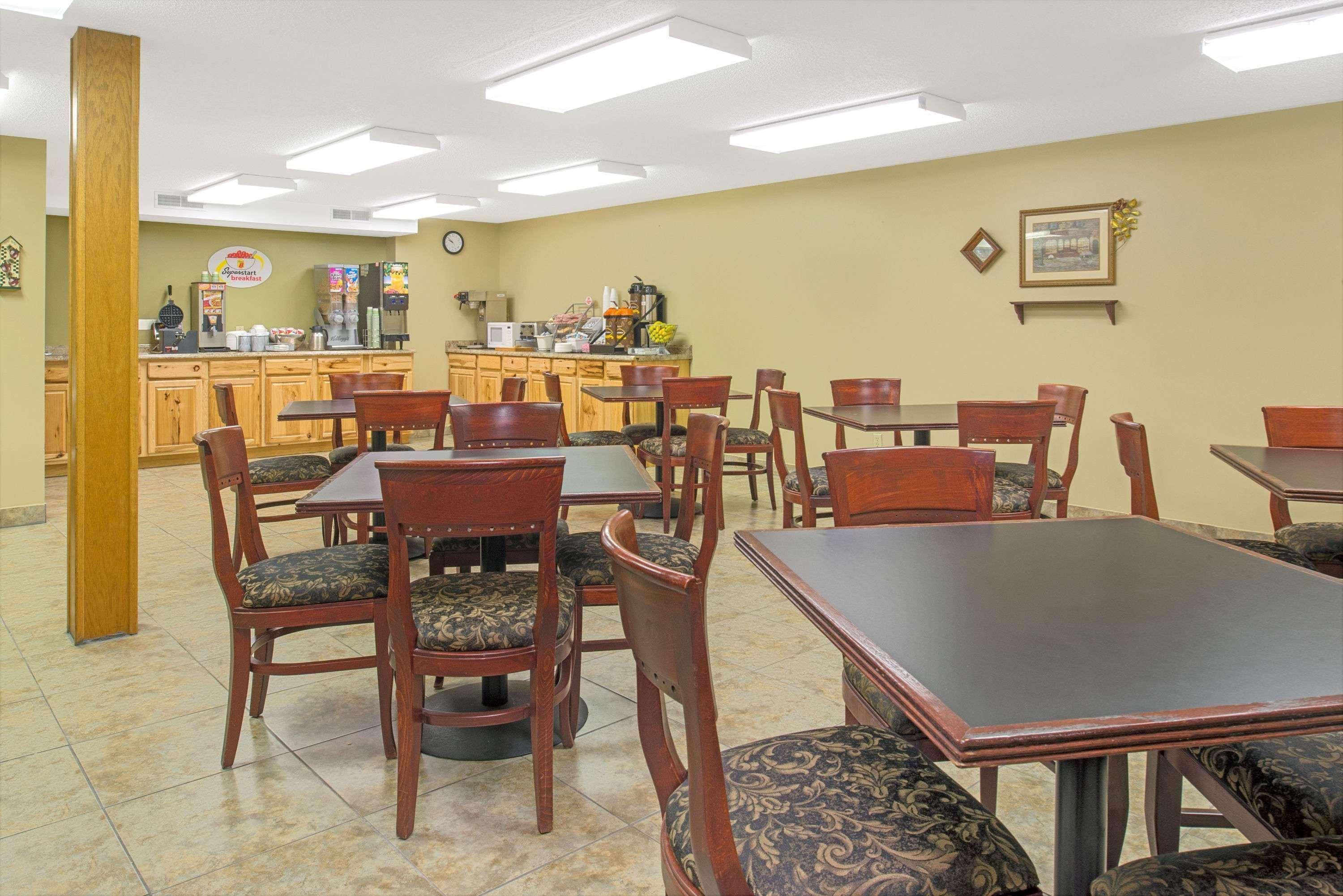 מלון Saint Clair Super 8 By Wyndham St. Clair Mo מראה חיצוני תמונה