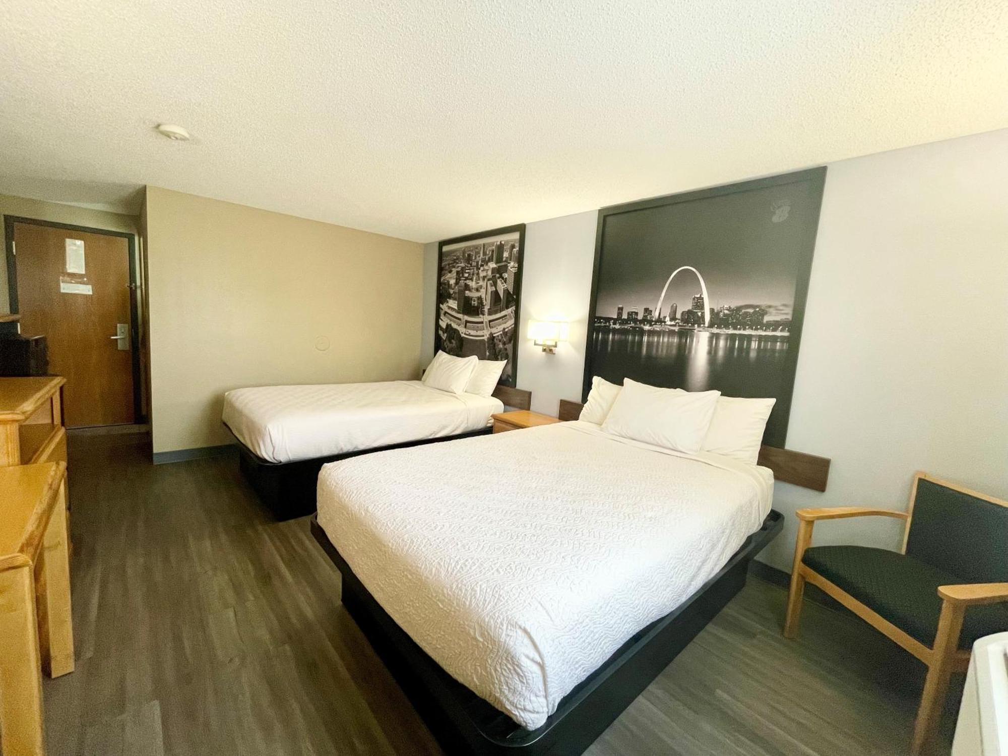 מלון Saint Clair Super 8 By Wyndham St. Clair Mo מראה חיצוני תמונה
