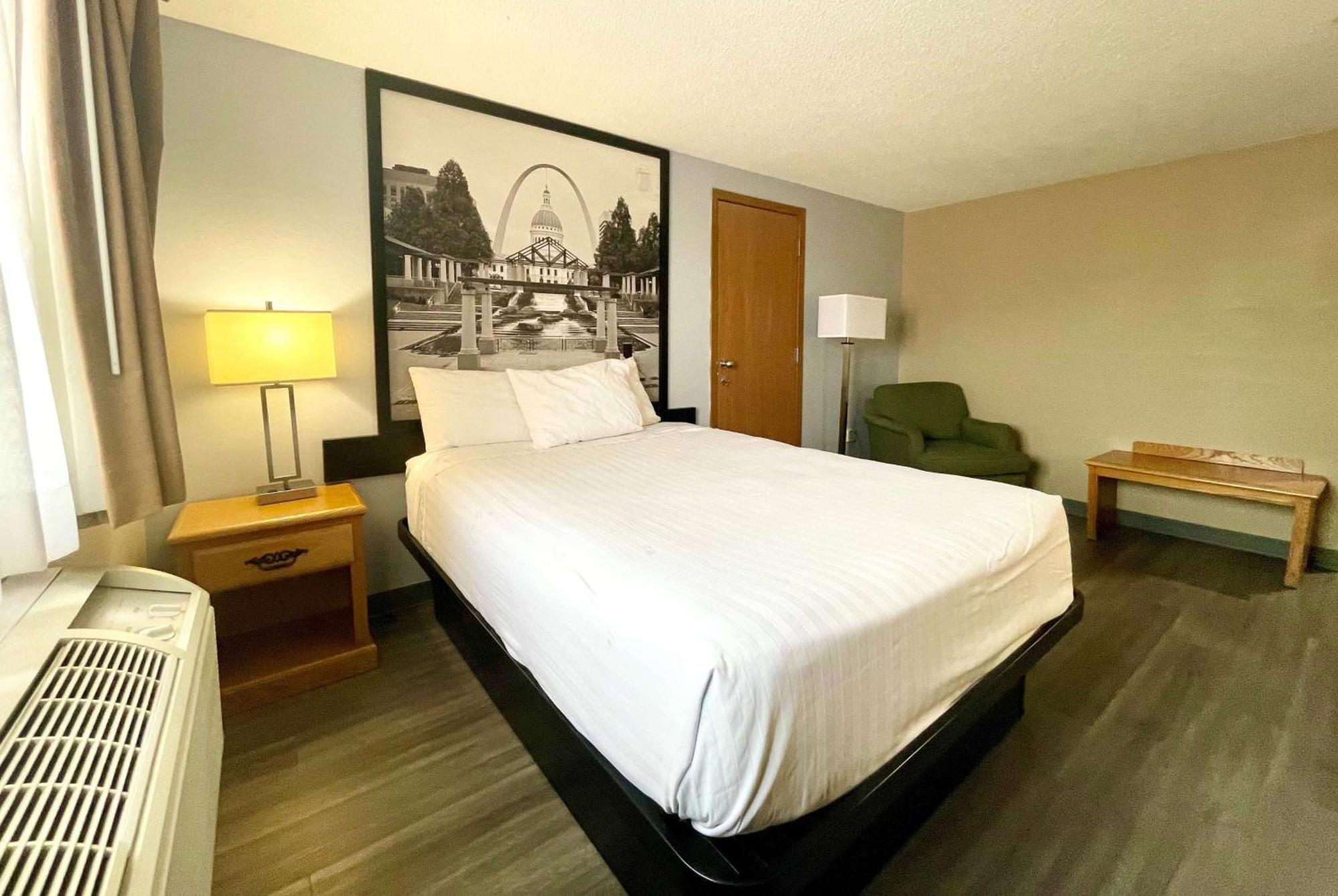 מלון Saint Clair Super 8 By Wyndham St. Clair Mo מראה חיצוני תמונה