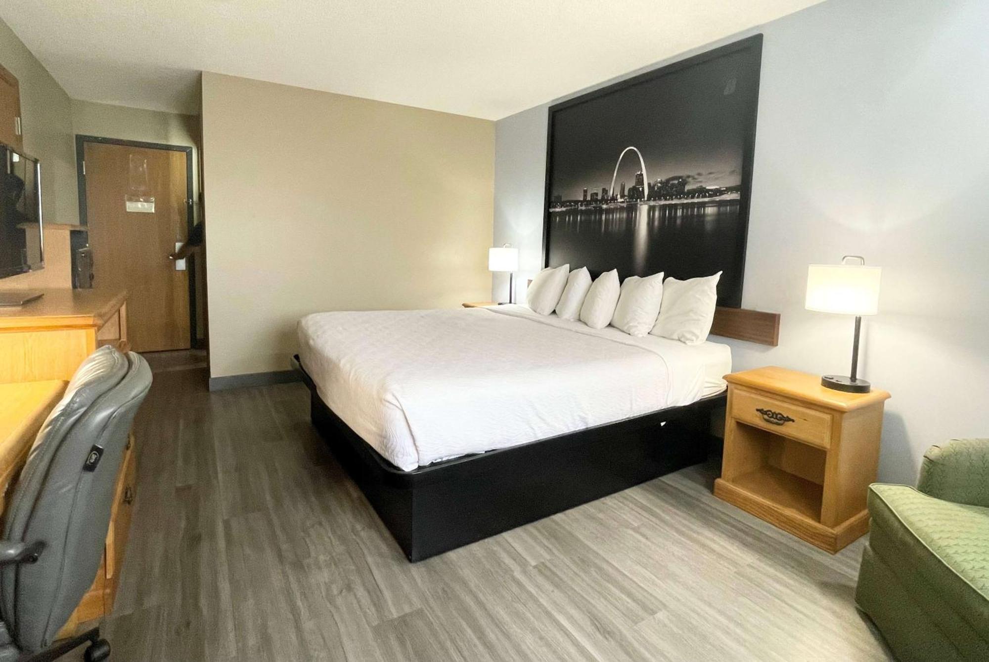 מלון Saint Clair Super 8 By Wyndham St. Clair Mo מראה חיצוני תמונה